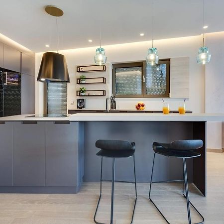 Shell Luxury Residences With Pool And Whirlpool 자다르 외부 사진