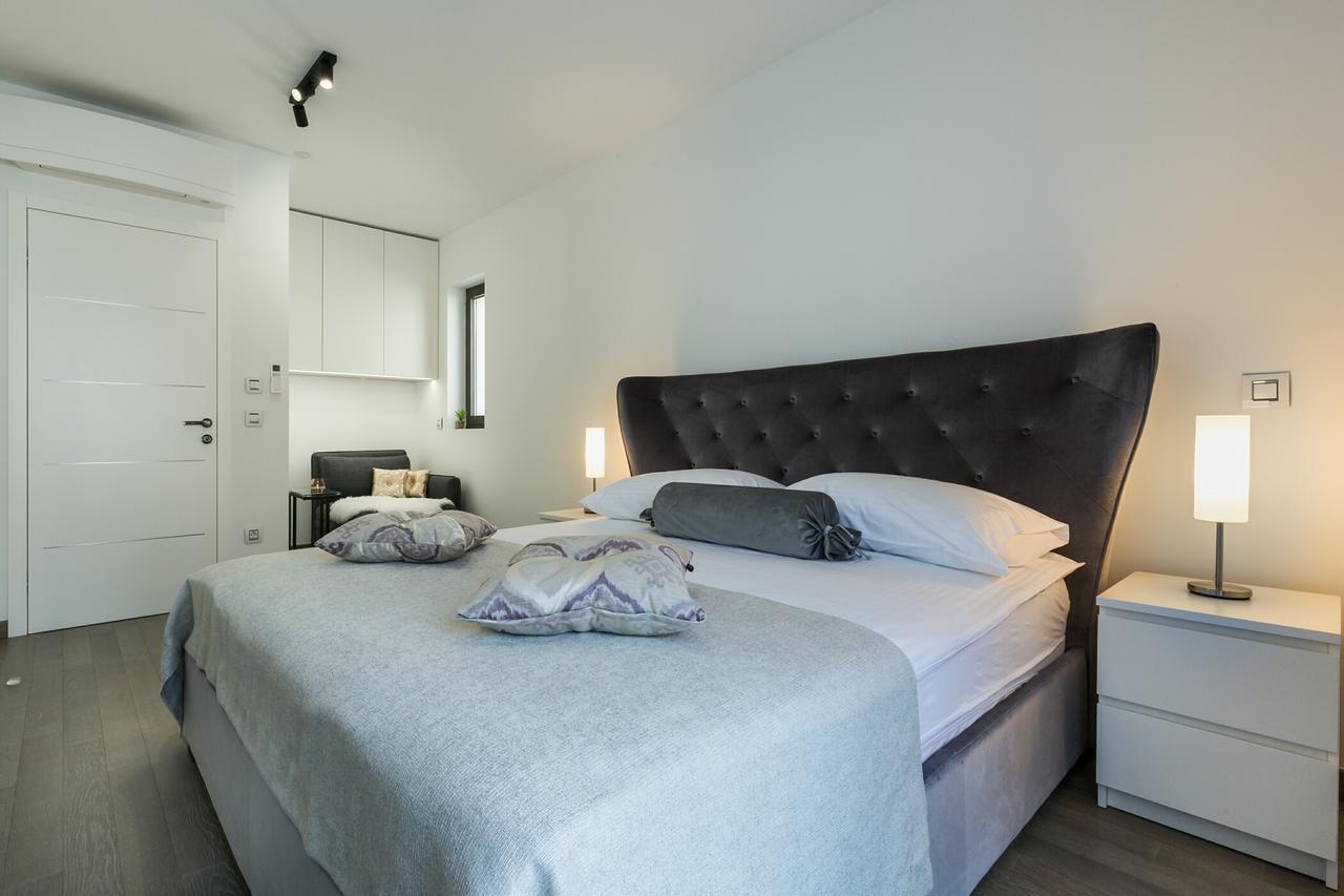 Shell Luxury Residences With Pool And Whirlpool 자다르 외부 사진