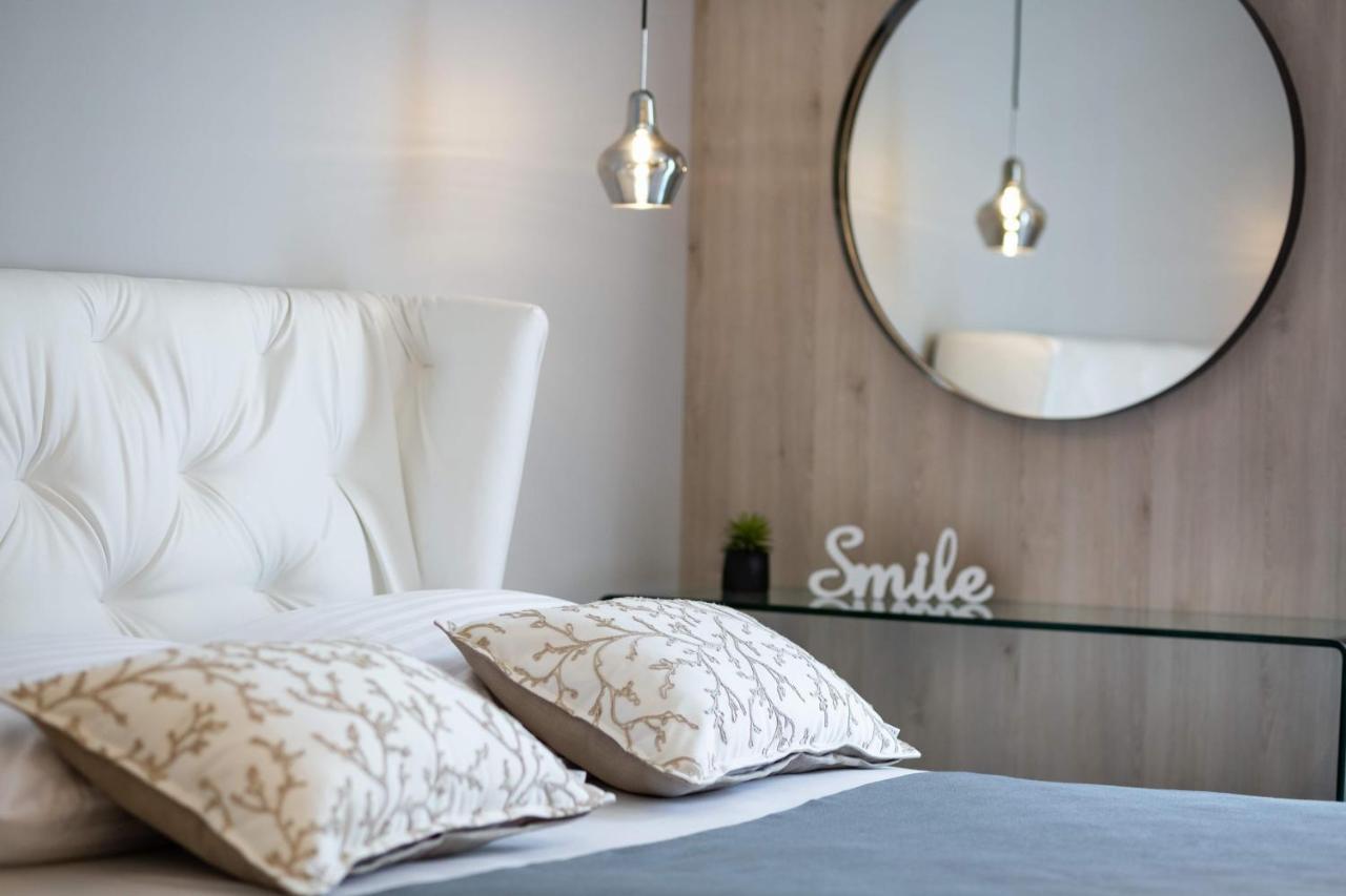 Shell Luxury Residences With Pool And Whirlpool 자다르 외부 사진